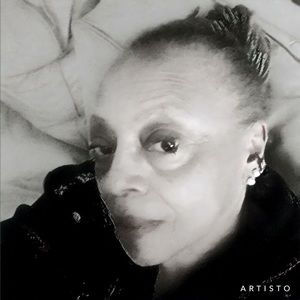 Meet your Posher, Gloria